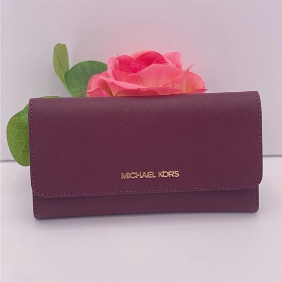 Michael Kors Trifold Wallet Merlot Color - Picture 3 of 13